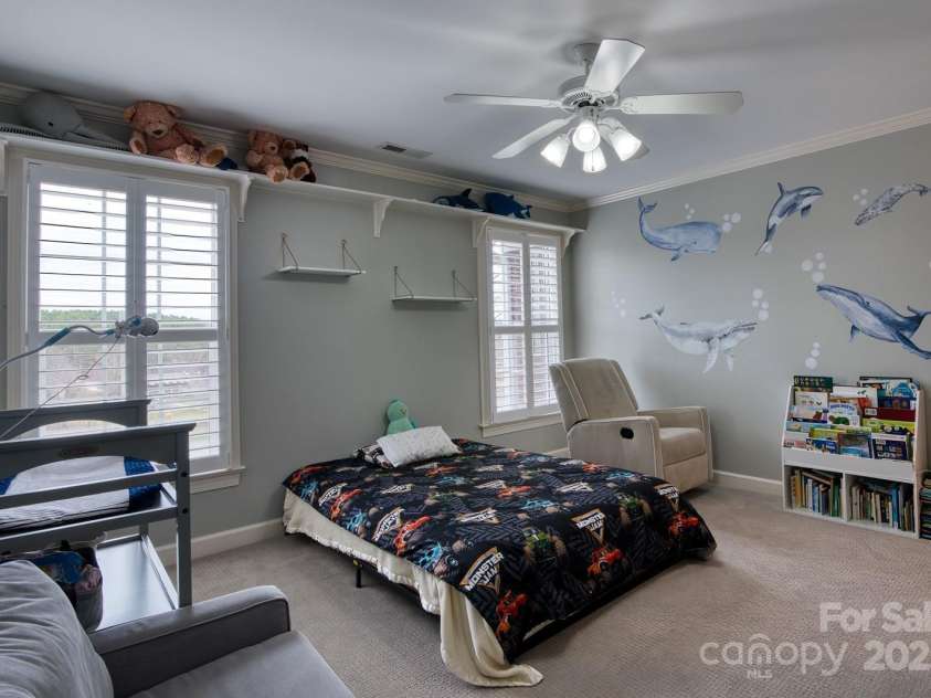 649 46th Avenue Drive, Hickory, NC 28601.  MLS# CAR4222186, YatesRealty ID 6371. 