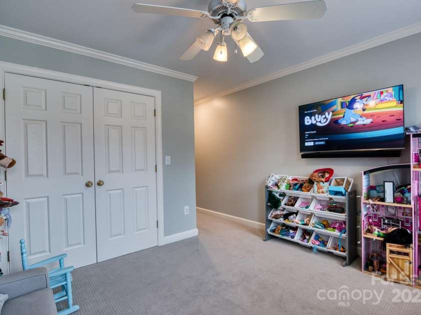 649 46th Avenue Drive, Hickory, NC 28601.  MLS# CAR4222186, YatesRealty ID 6371. Bedroom/Playroom