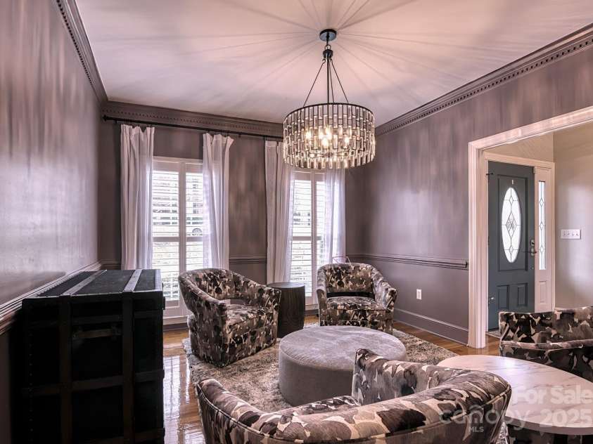 649 46th Avenue Drive, Hickory, NC 28601.  MLS# CAR4222186, YatesRealty ID 6371. Dining room/sitting room