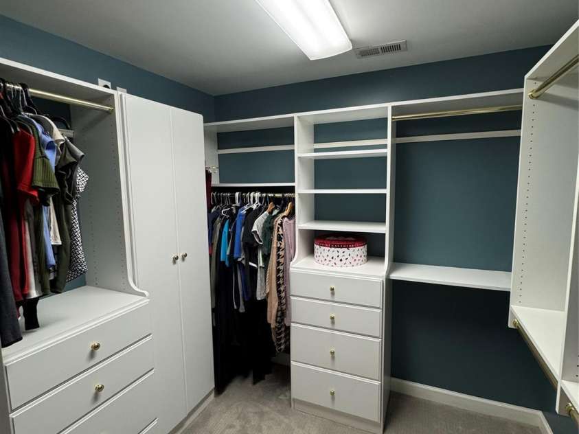 649 46th Avenue Drive, Hickory, NC 28601.  MLS# CAR4222186, YatesRealty ID 6371. Master Closet