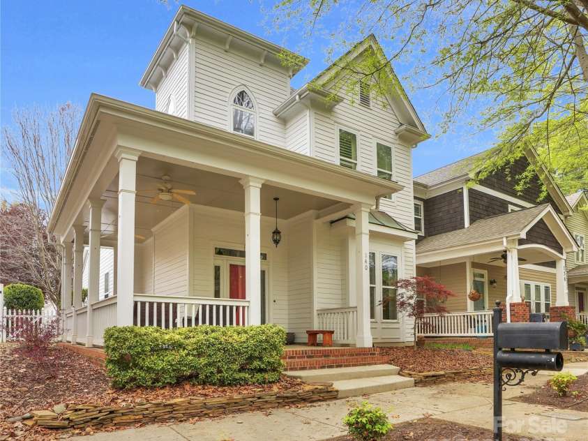 140 Parkview Street, Davidson, NC 28036.  MLS# CAR4245370, YatesRealty ID 6372. 