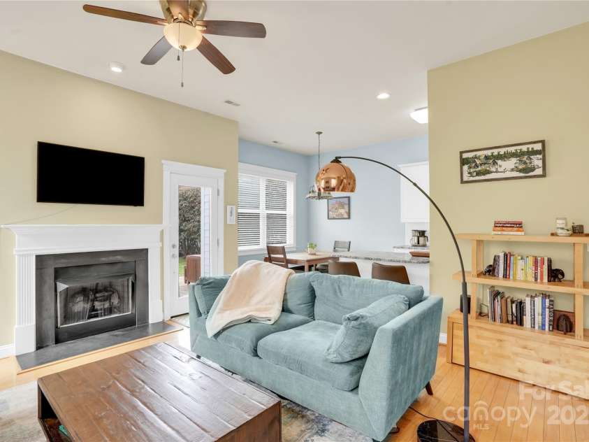 140 Parkview Street, Davidson, NC 28036.  MLS# CAR4245370, YatesRealty ID 6372. 