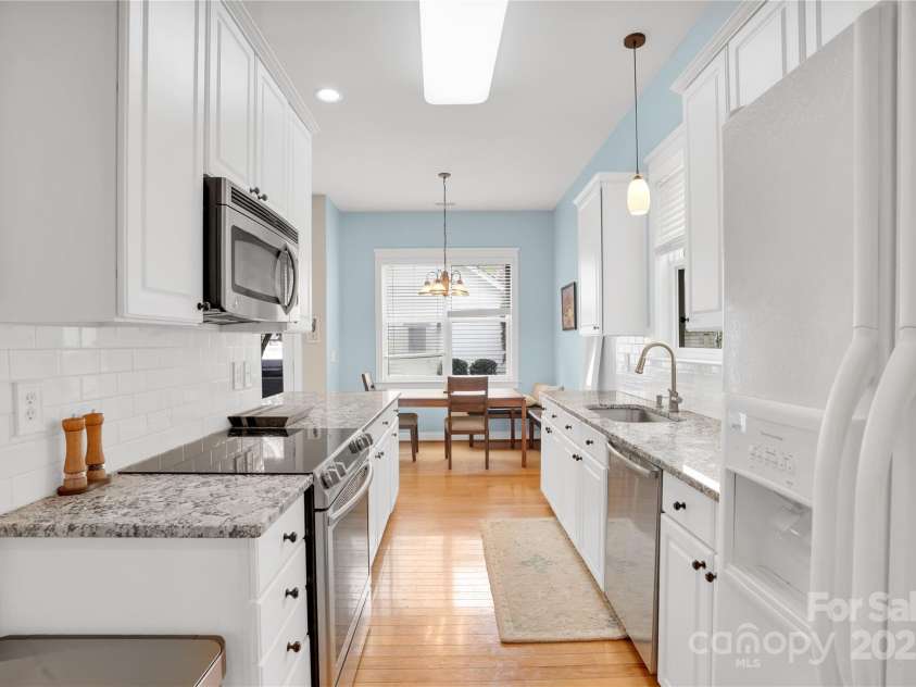 140 Parkview Street, Davidson, NC 28036.  MLS# CAR4245370, YatesRealty ID 6372. 