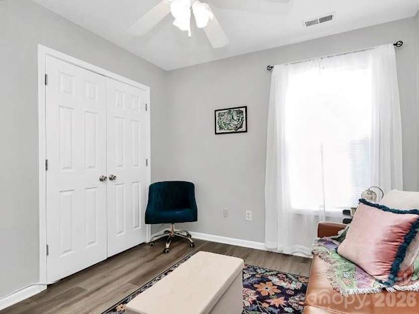 5426 Franklin Springs Circle, Charlotte, NC 28217.  MLS# CAR4352546, YatesRealty ID 6372. 
