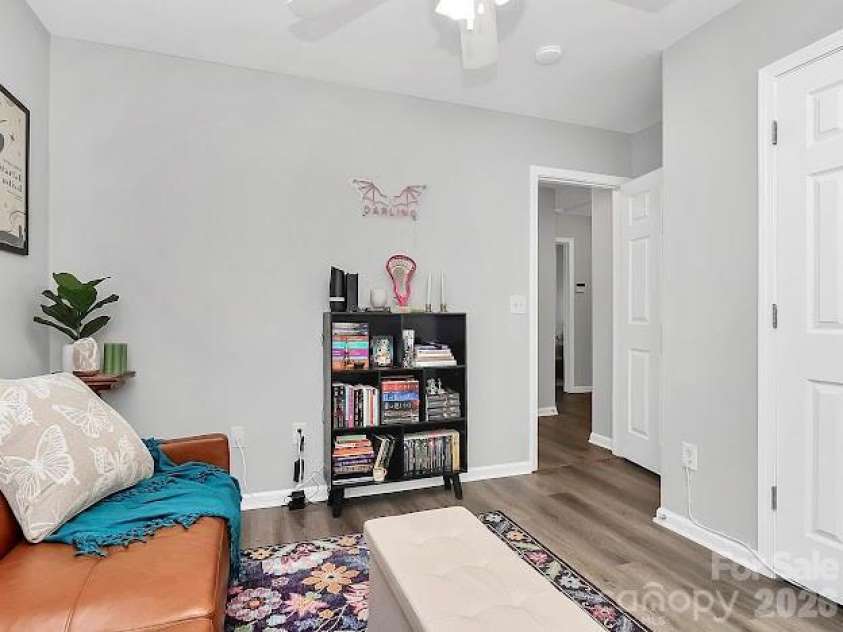 5426 Franklin Springs Circle, Charlotte, NC 28217.  MLS# CAR4352546, YatesRealty ID 6372. 