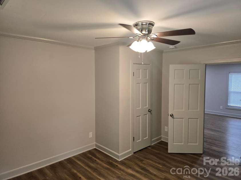 126 Sunset Drive, Chester, SC 29706.  MLS# CAR4290675, YatesRealty ID 6373. 