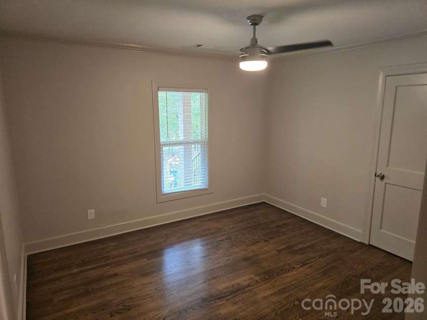 126 Sunset Drive, Chester, SC 29706.  MLS# CAR4290675, YatesRealty ID 6373. 