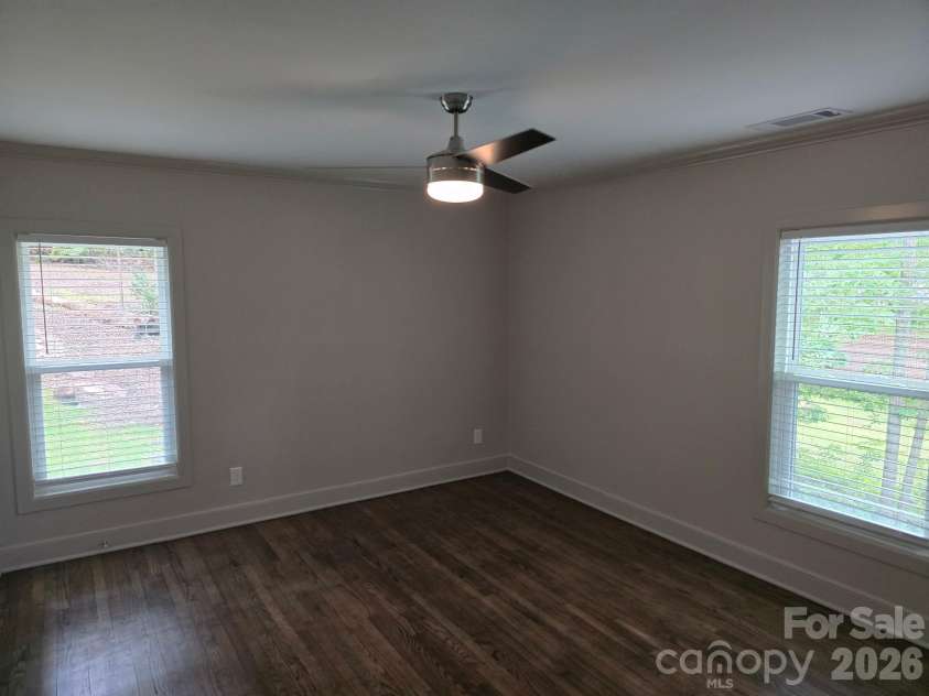 126 Sunset Drive, Chester, SC 29706.  MLS# CAR4290675, YatesRealty ID 6373. 