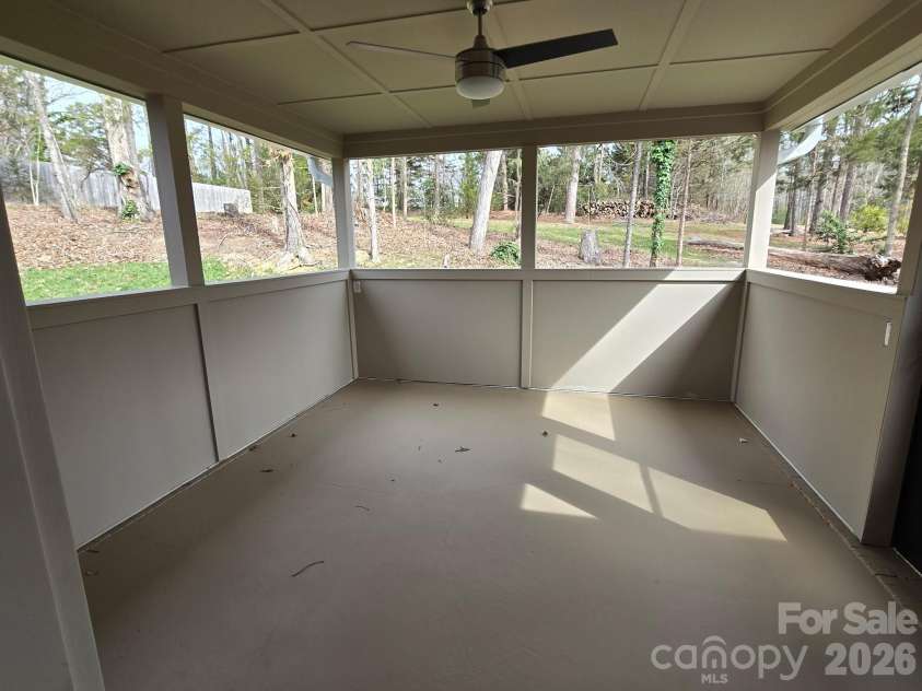 126 Sunset Drive, Chester, SC 29706.  MLS# CAR4290675, YatesRealty ID 6373. 