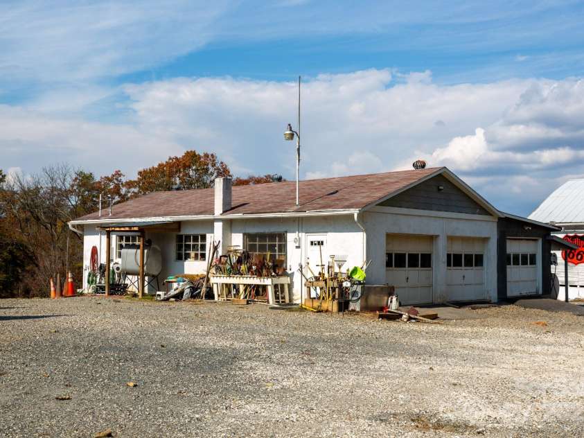 9 Eller Ford Road, Weaverville, NC 28787.  MLS# CAR4203004, YatesRealty ID 6373. 48x36 garage space