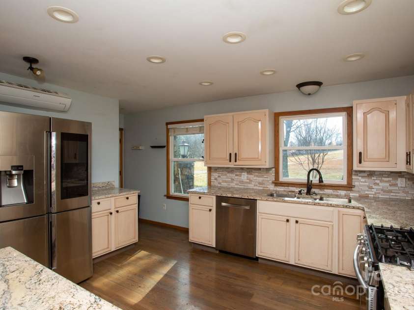 9 Eller Ford Road, Weaverville, NC 28787.  MLS# CAR4203004, YatesRealty ID 6373. 