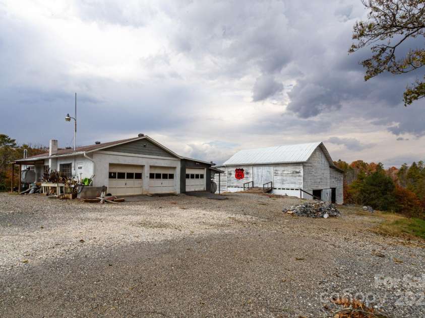 9 Eller Ford Road, Weaverville, NC 28787.  MLS# CAR4203004, YatesRealty ID 6373. 