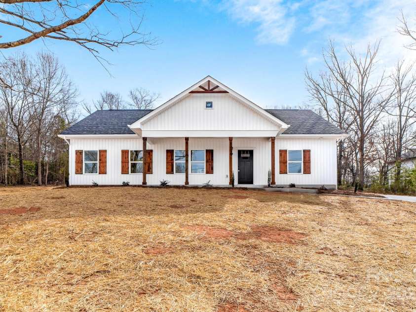 1306 Eddie Street, Gastonia, NC 28054.  MLS# CAR4207856, YatesRealty ID 6375. 