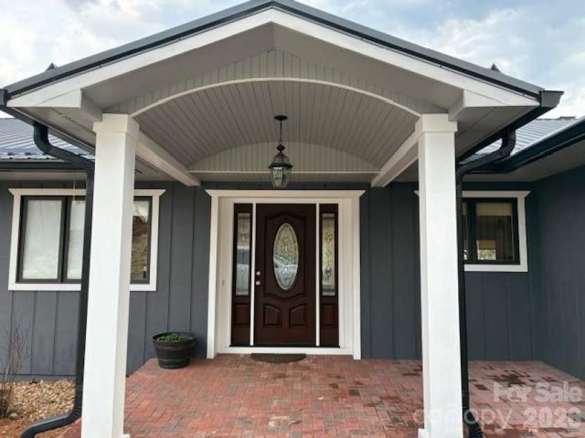 344 Hague Drive, Columbus, NC 28722.  MLS# CAR4350359, YatesRealty ID 6377. 