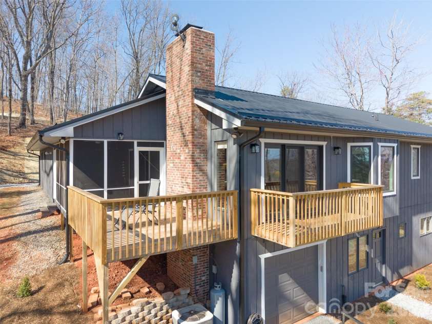 344 Hague Drive, Columbus, NC 28722.  MLS# CAR4350359, YatesRealty ID 6377. New decks