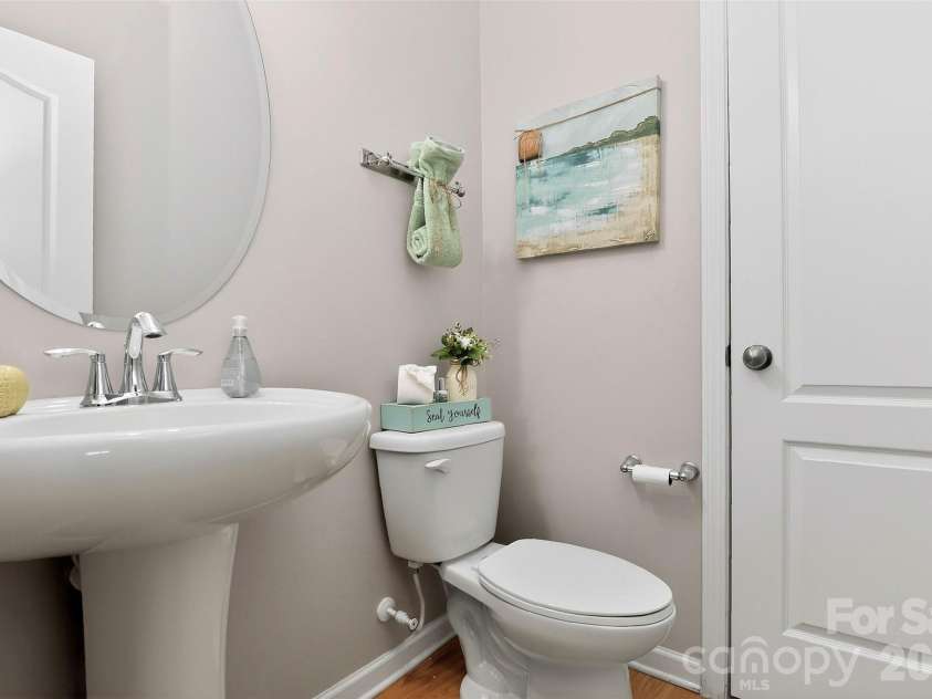 17320 Belmont Stakes Lane, Charlotte, NC 28278.  MLS# CAR4357373, YatesRealty ID 6378. 