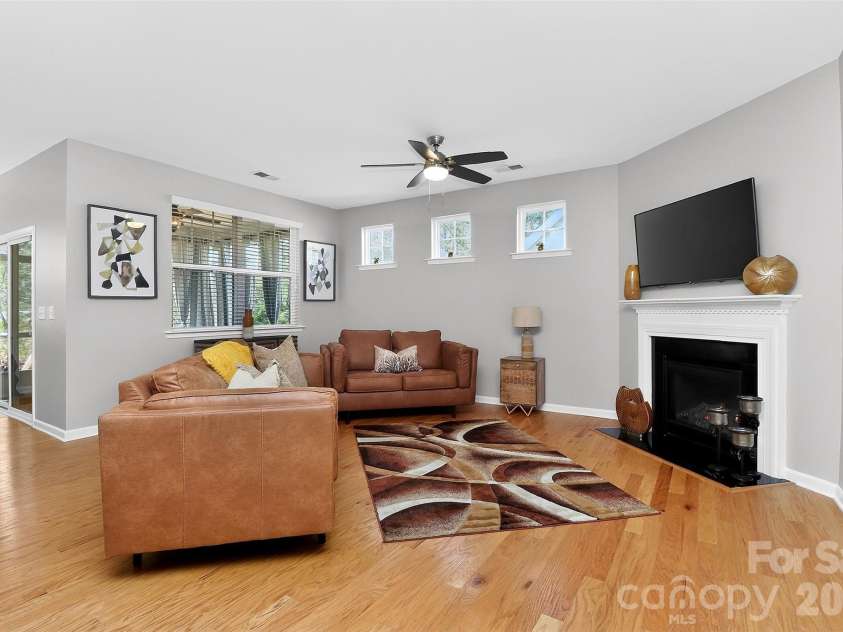 17320 Belmont Stakes Lane, Charlotte, NC 28278.  MLS# CAR4357373, YatesRealty ID 6378. 
