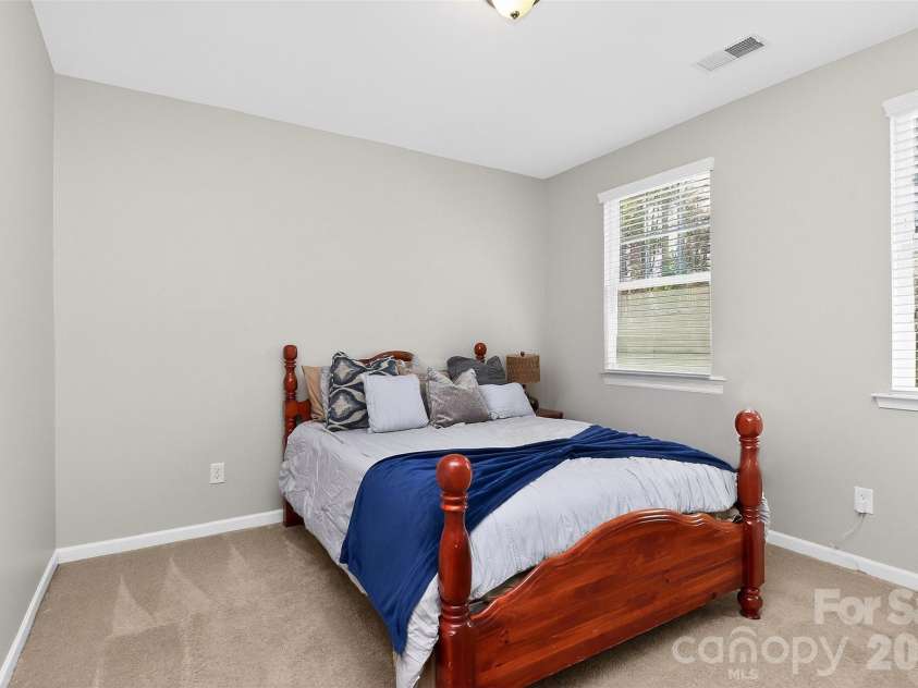 17320 Belmont Stakes Lane, Charlotte, NC 28278.  MLS# CAR4357373, YatesRealty ID 6378. 