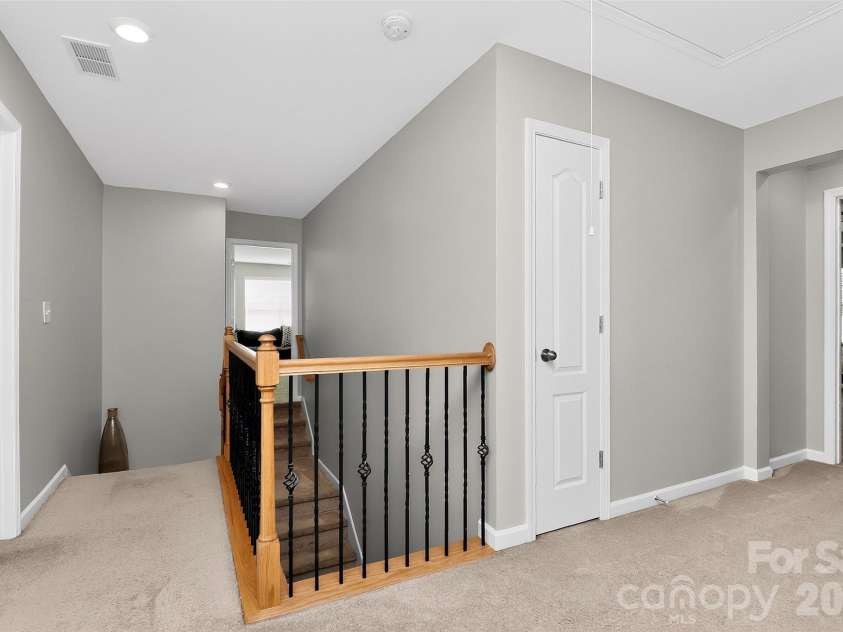 17320 Belmont Stakes Lane, Charlotte, NC 28278.  MLS# CAR4357373, YatesRealty ID 6378. 