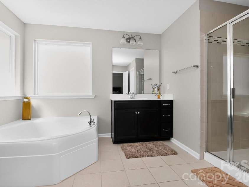 17320 Belmont Stakes Lane, Charlotte, NC 28278.  MLS# CAR4357373, YatesRealty ID 6378. 