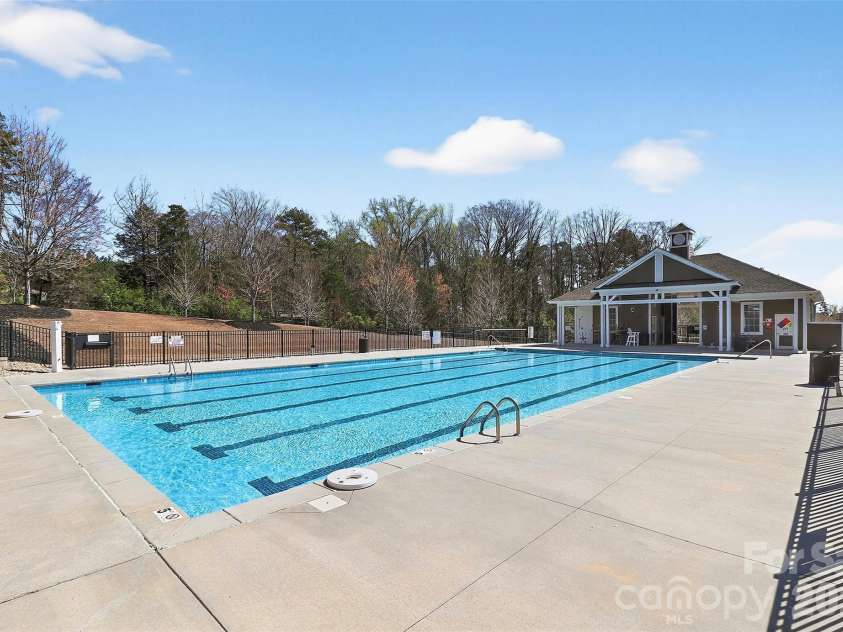 17320 Belmont Stakes Lane, Charlotte, NC 28278.  MLS# CAR4357373, YatesRealty ID 6378. 