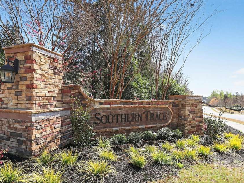 17320 Belmont Stakes Lane, Charlotte, NC 28278.  MLS# CAR4357373, YatesRealty ID 6378. 
