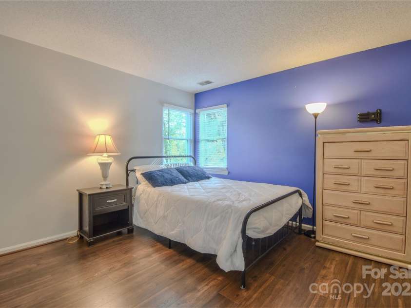 2731 Bishopton Place, Charlotte, NC 28216.  MLS# CAR4242664, YatesRealty ID 6378. 