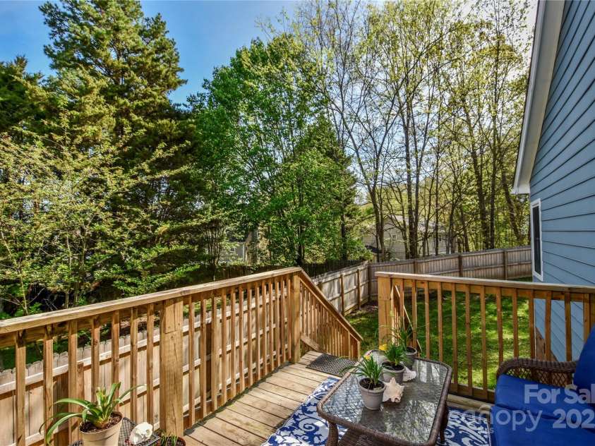 2731 Bishopton Place, Charlotte, NC 28216.  MLS# CAR4242664, YatesRealty ID 6378. 