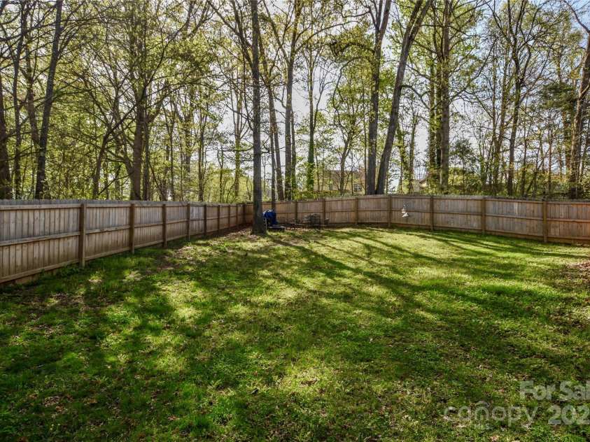2731 Bishopton Place, Charlotte, NC 28216.  MLS# CAR4242664, YatesRealty ID 6378. 