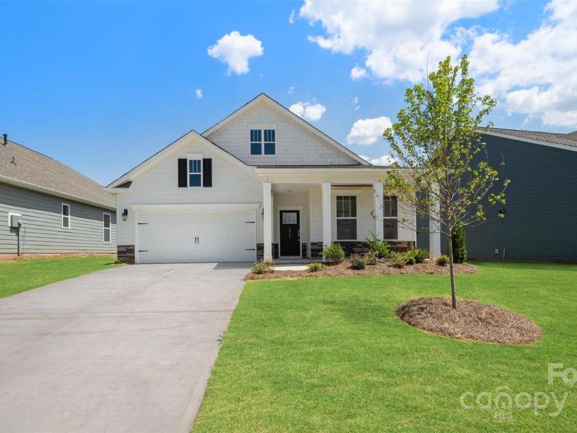 58 Silverthorne Court, Hendersonville, NC 28792.  MLS# CAR4214068, YatesRealty ID 638. 