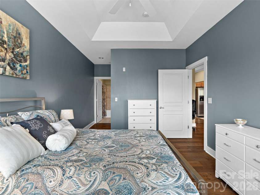 9 Kenilworth Knoll, Asheville, NC 28805.  MLS# CAR4357056, YatesRealty ID 6380. 