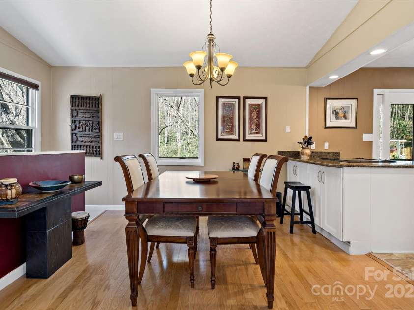 30 Red Oak Forest Road, Fairview, NC 28730.  MLS# CAR4247344, YatesRealty ID 6381. 