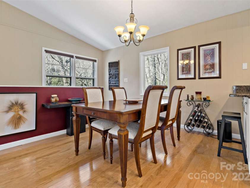 30 Red Oak Forest Road, Fairview, NC 28730.  MLS# CAR4247344, YatesRealty ID 6381. 