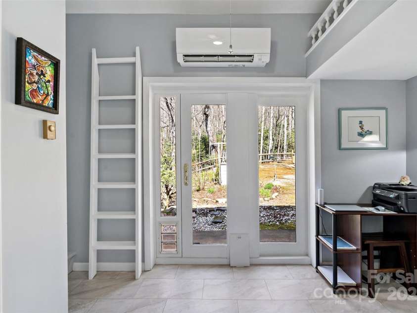 30 Red Oak Forest Road, Fairview, NC 28730.  MLS# CAR4247344, YatesRealty ID 6381. 