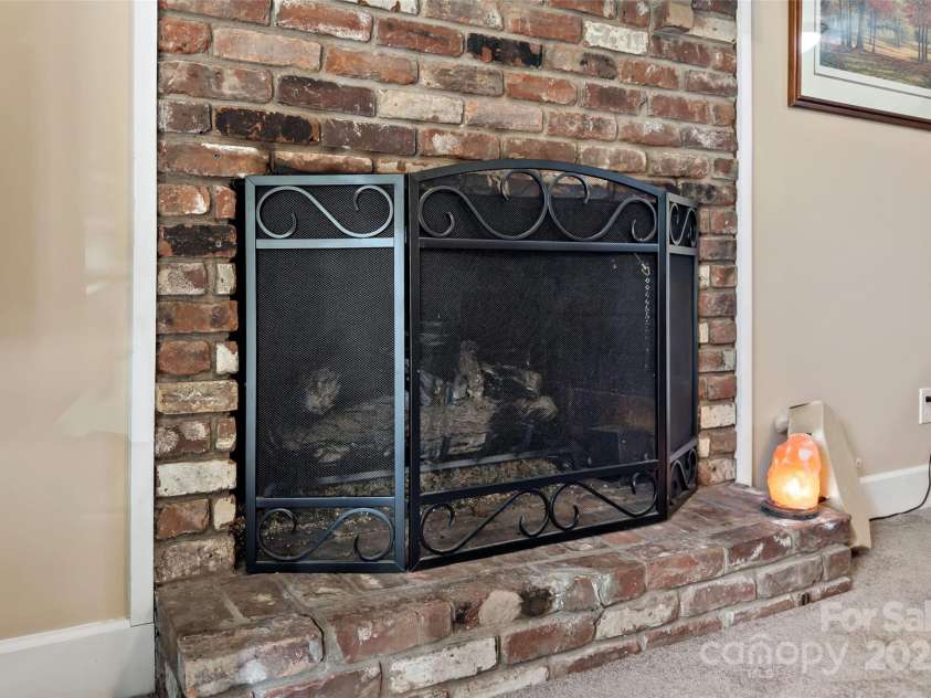30 Red Oak Forest Road, Fairview, NC 28730.  MLS# CAR4247344, YatesRealty ID 6381. 