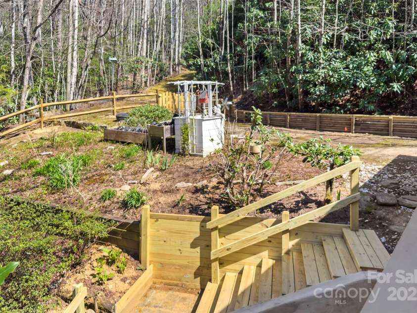 30 Red Oak Forest Road, Fairview, NC 28730.  MLS# CAR4247344, YatesRealty ID 6381. 