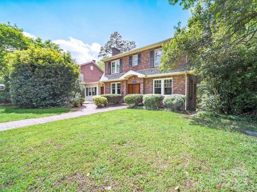 208 Park Avenue, Wadesboro, NC 28170.  MLS# CAR4243171, YatesRealty ID 6383. 