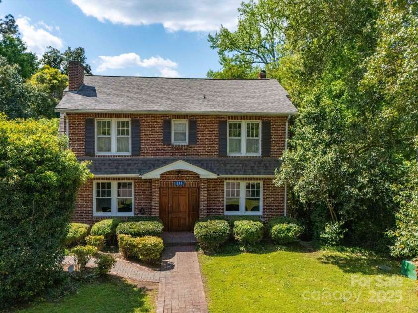 208 Park Avenue, Wadesboro, NC 28170.  MLS# CAR4243171, YatesRealty ID 6383. 