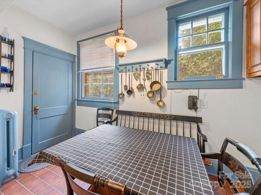 208 Park Avenue, Wadesboro, NC 28170.  MLS# CAR4243171, YatesRealty ID 6383. 