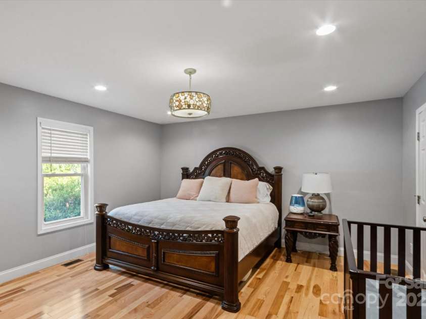 40 Alabama Avenue, Marion, NC 28752.  MLS# CAR4277488, YatesRealty ID 6383. 