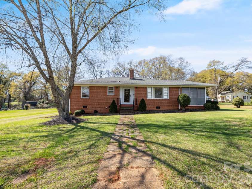 116 Crest Street, Mount Holly, NC 28120.  MLS# CAR4359748, YatesRealty ID 6384. 
