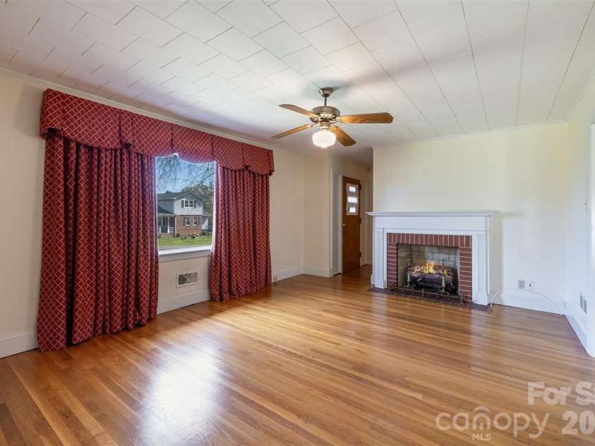 116 Crest Street, Mount Holly, NC 28120.  MLS# CAR4359748, YatesRealty ID 6384. 