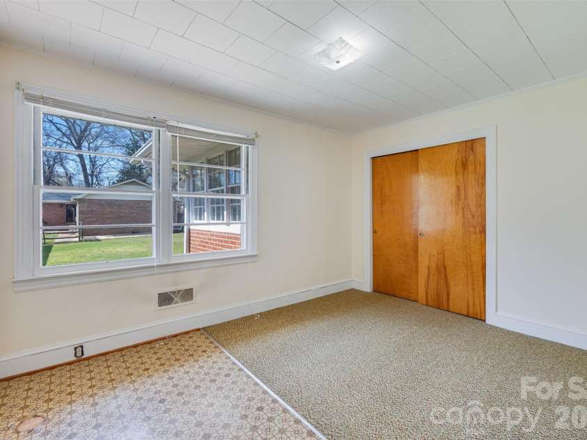 116 Crest Street, Mount Holly, NC 28120.  MLS# CAR4359748, YatesRealty ID 6384. 