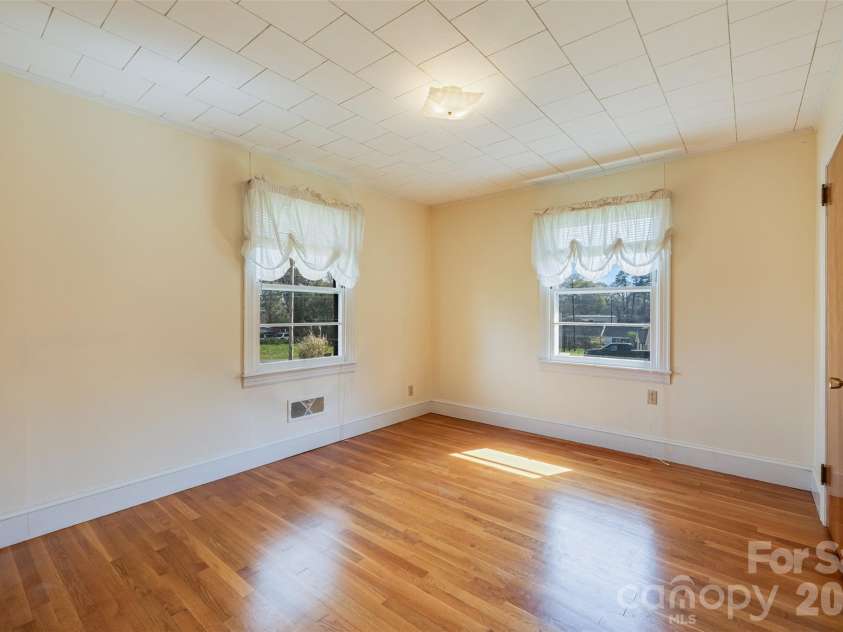 116 Crest Street, Mount Holly, NC 28120.  MLS# CAR4359748, YatesRealty ID 6384. 