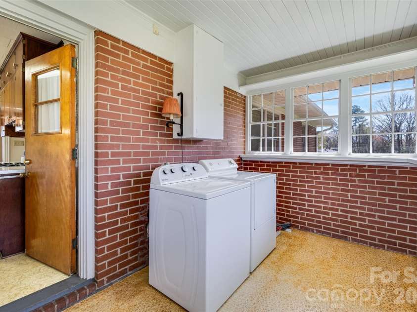 116 Crest Street, Mount Holly, NC 28120.  MLS# CAR4359748, YatesRealty ID 6384. 