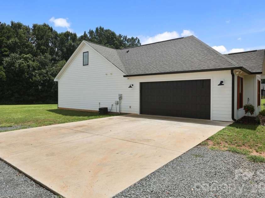 28160 Austin Road, Albemarle, NC 28001.  MLS# CAR4359296, YatesRealty ID 6386. 