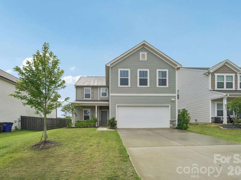120 Mooring Drive, Statesville, NC 28677.  MLS# CAR4351602, YatesRealty ID 6387. 