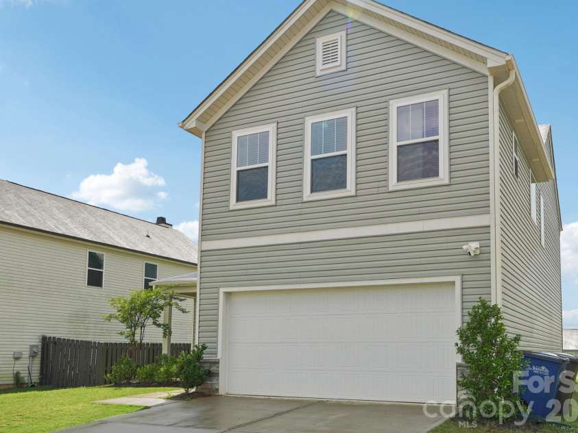 120 Mooring Drive, Statesville, NC 28677.  MLS# CAR4351602, YatesRealty ID 6387. 