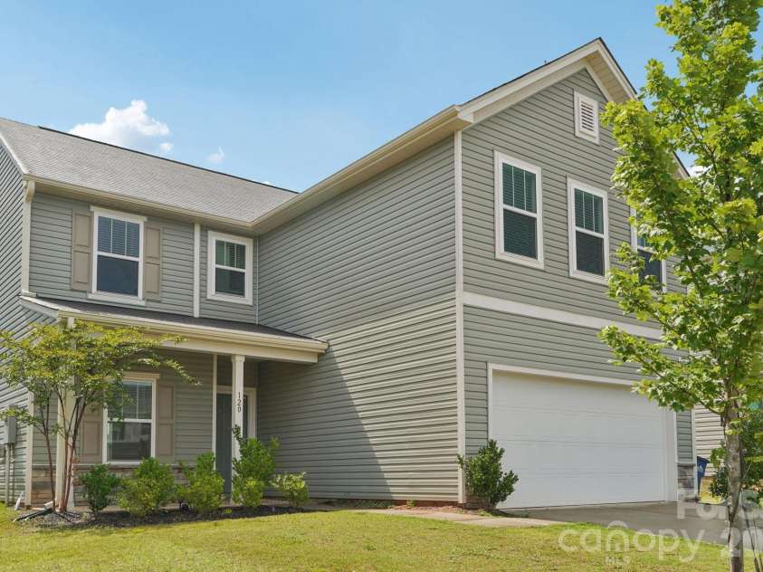 120 Mooring Drive, Statesville, NC 28677.  MLS# CAR4351602, YatesRealty ID 6387. 