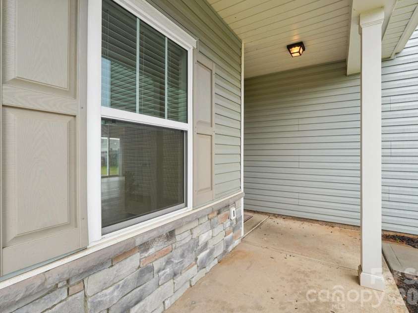 120 Mooring Drive, Statesville, NC 28677.  MLS# CAR4351602, YatesRealty ID 6387. 